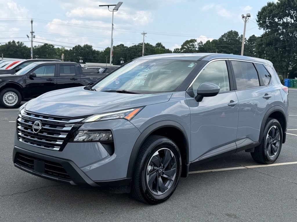 Used 2026 Nissan Rogue SV FWD image 9