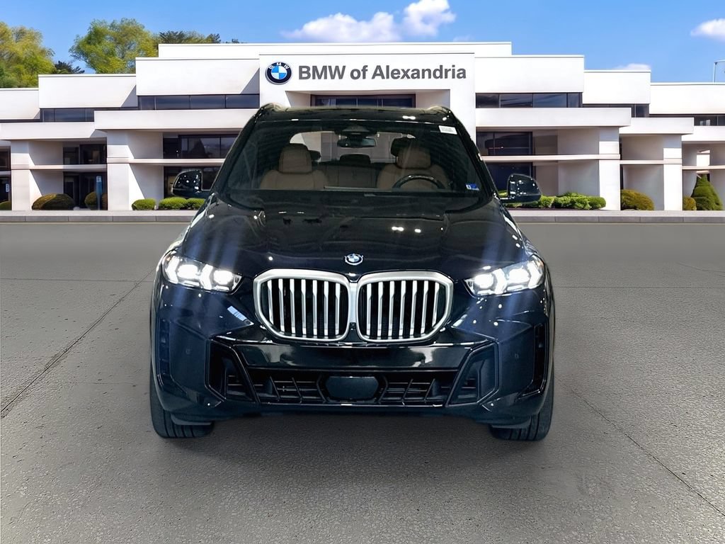 Used 2024 BMW X5 xDrive50e w/ M Sport Package AWD/4WD image 2