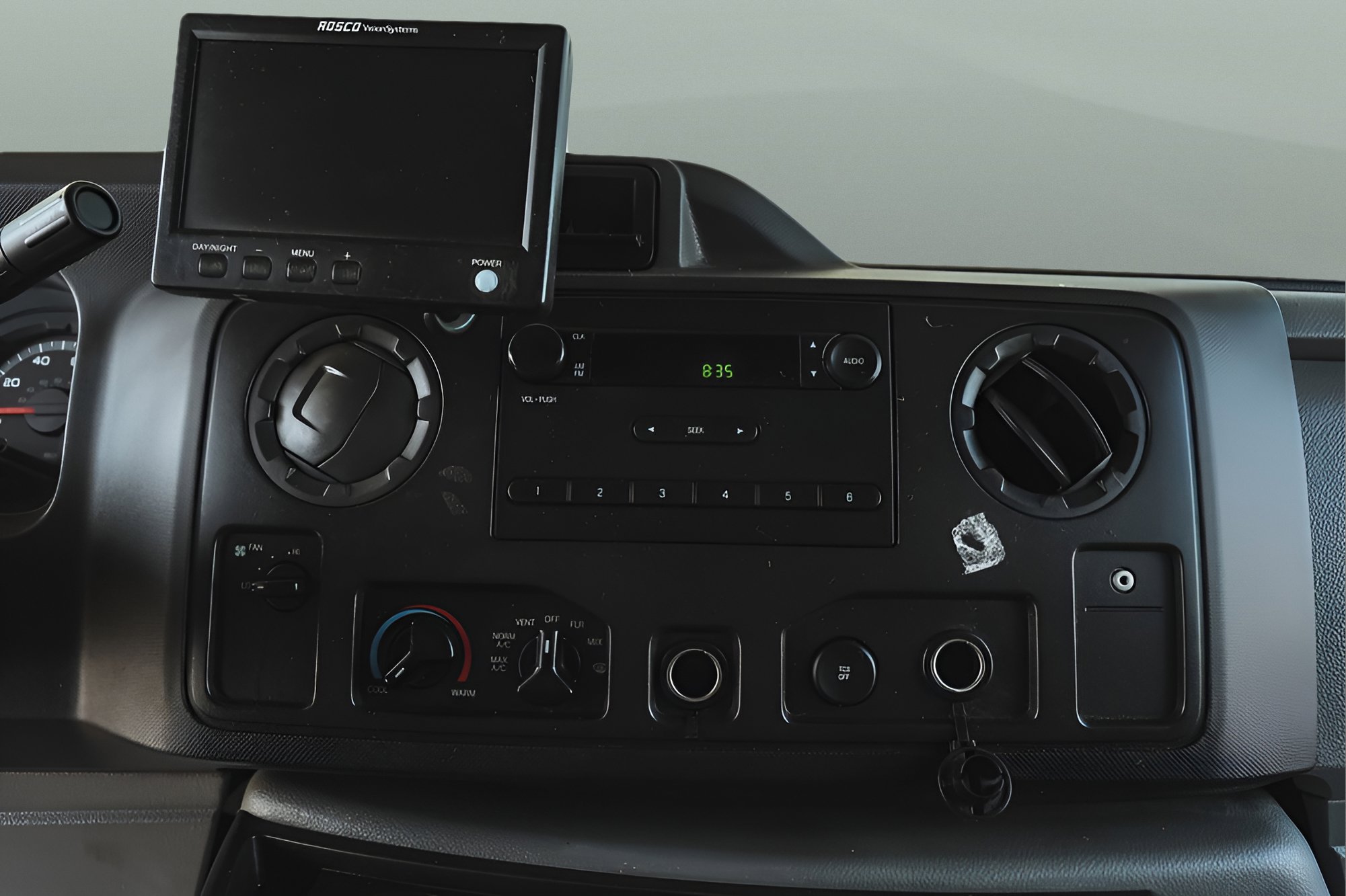 Used 2014 Ford E-150 and Econoline 150 w/ Power Group RWD image 16