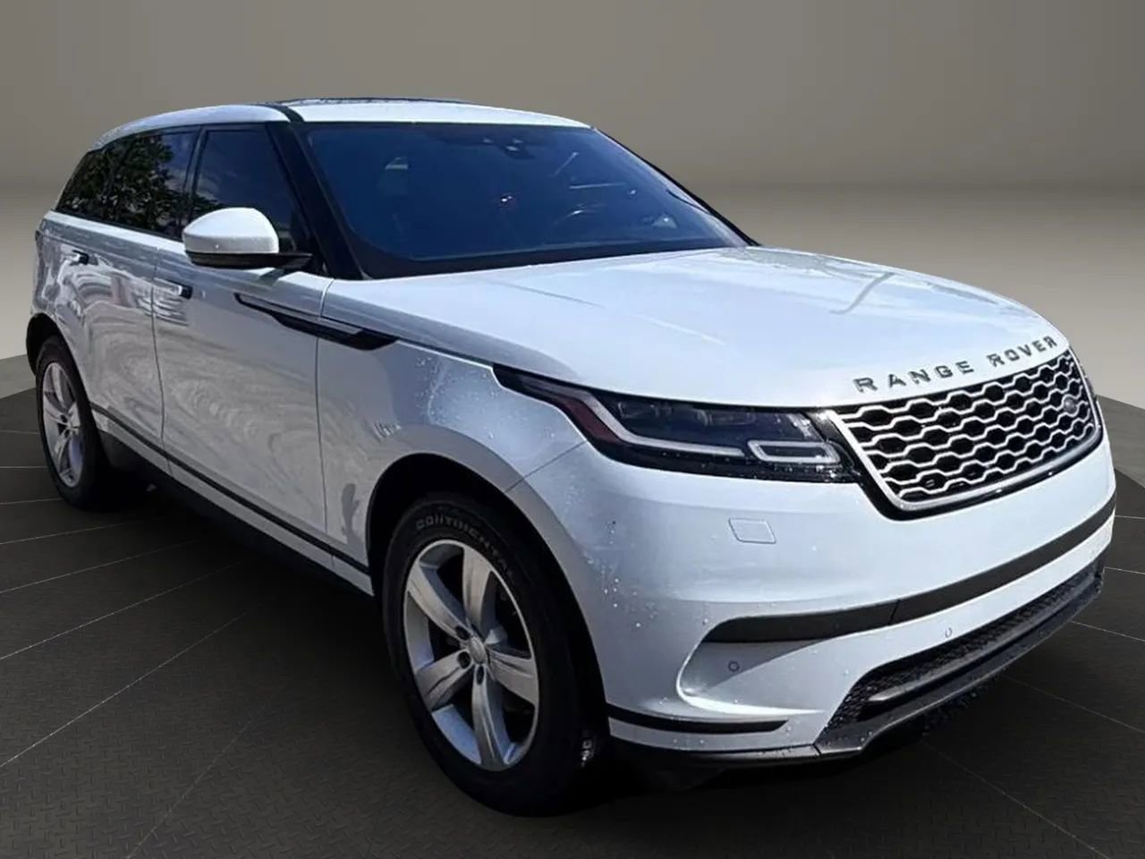 Used 2020 Land Rover Range Rover Velar S image 7