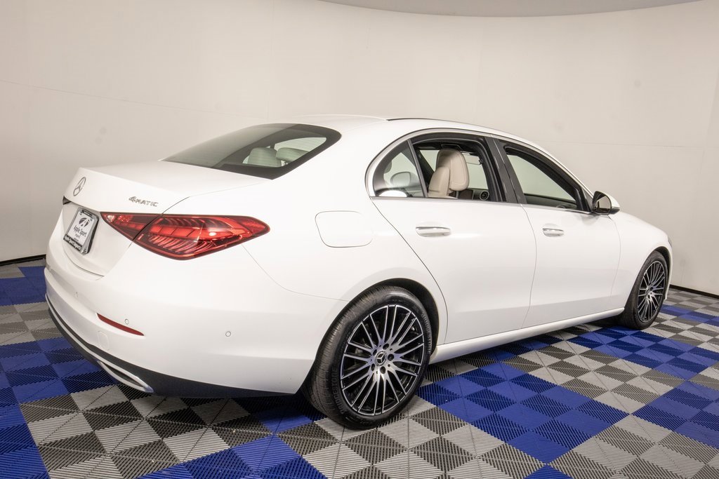 Used 2024 Mercedes-Benz C 300 4MATIC Sedan image 5