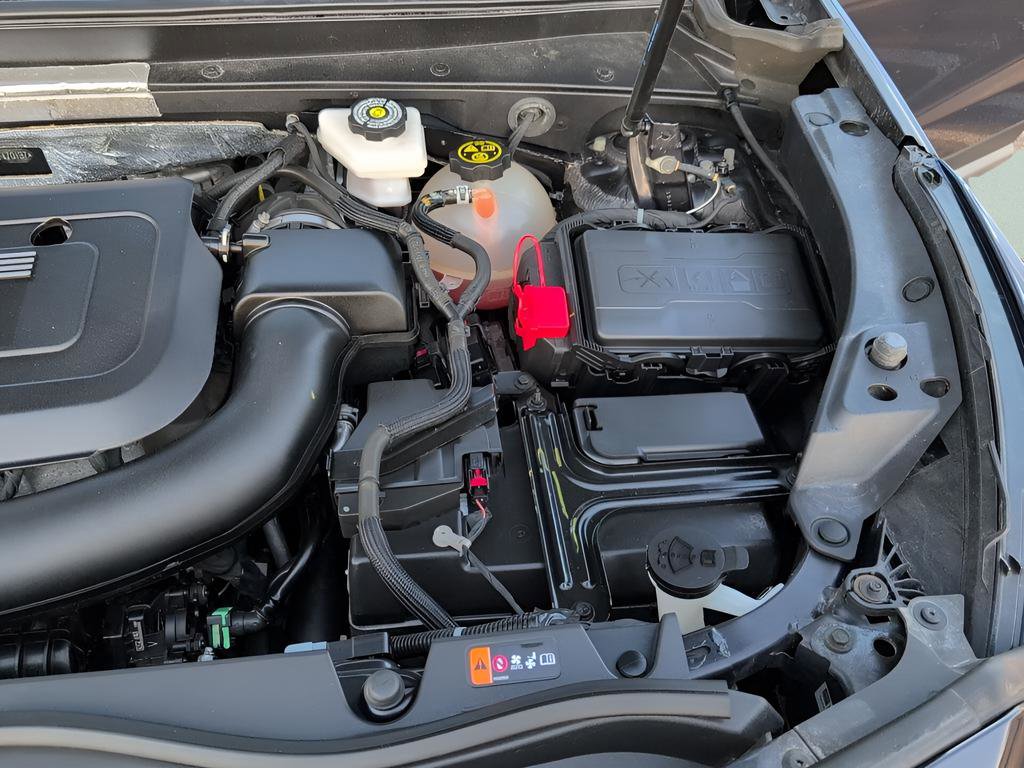 Used 2023 Cadillac XT4 Premium Luxury image 39