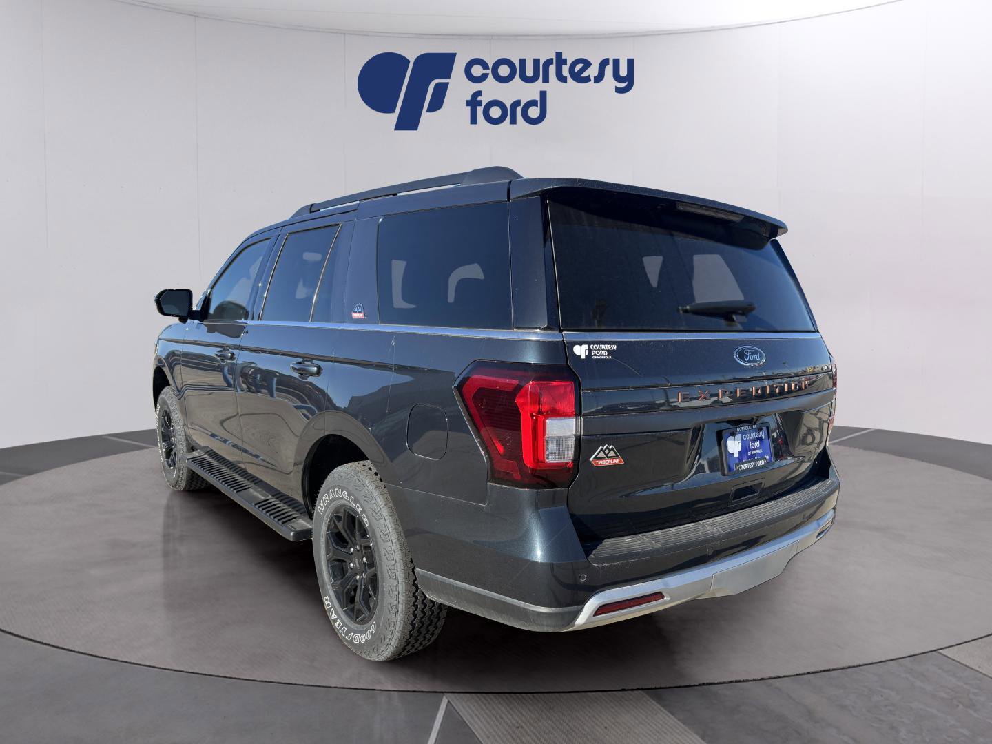 Used 2024 Ford Expedition Timberline image 5