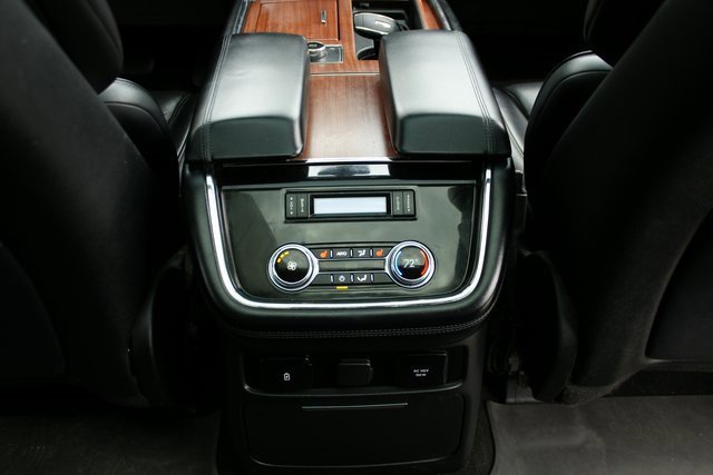 Used 2018 Lincoln Navigator L Select image 35