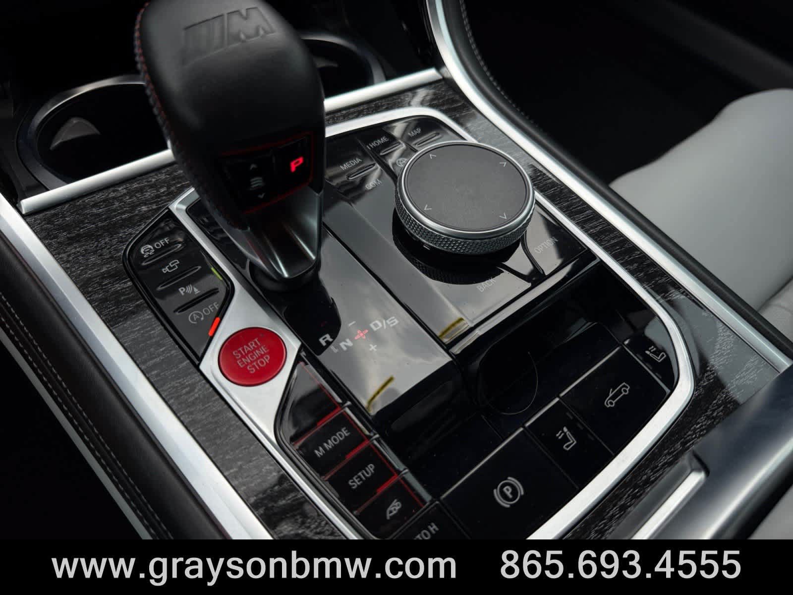 Used 2022 BMW M8 Competition w/ M Carbon Exterior Package AWD/4WD image 31