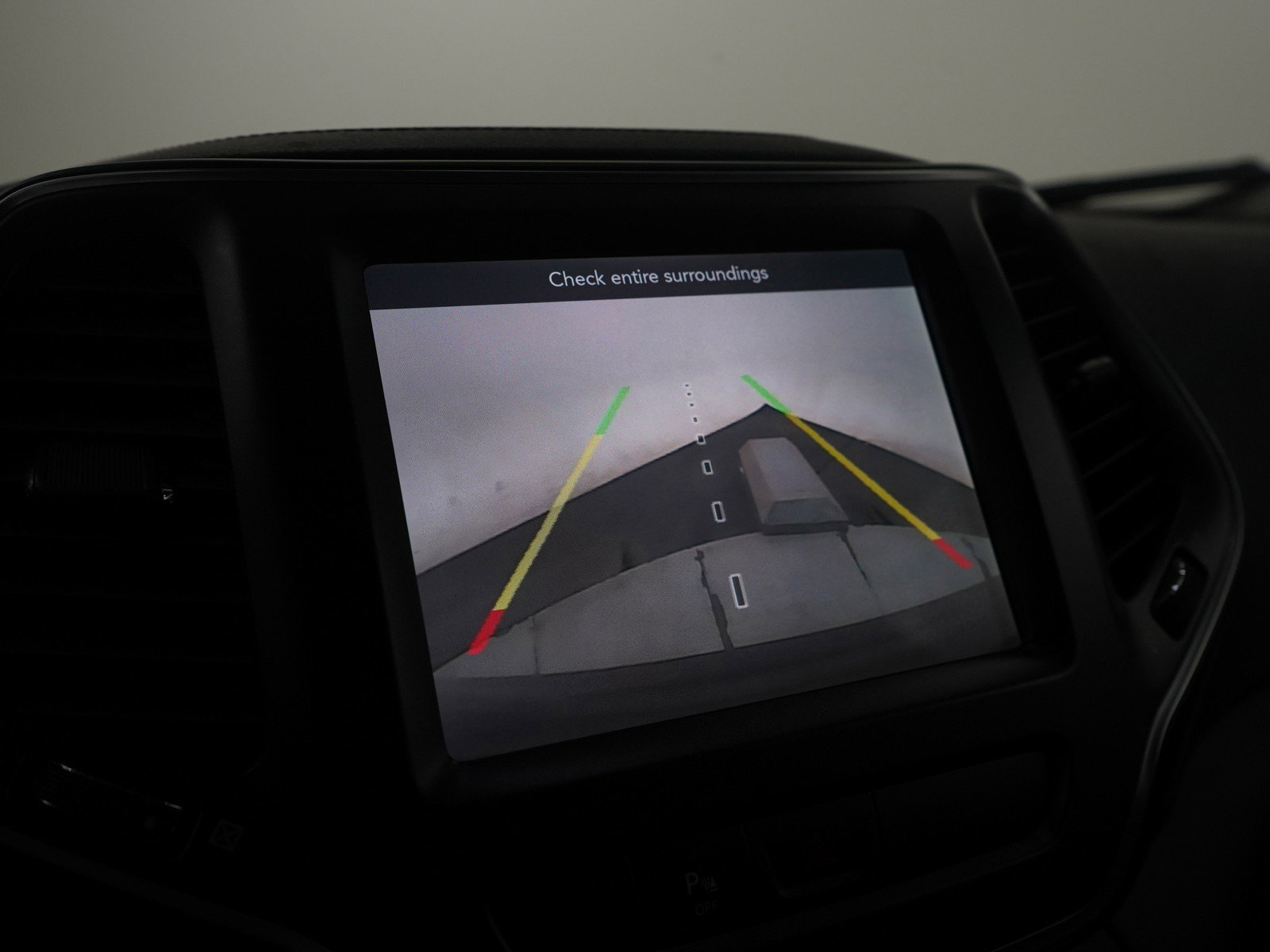 Used 2019 Jeep Cherokee Trailhawk w/ Cold Weather Group image 28