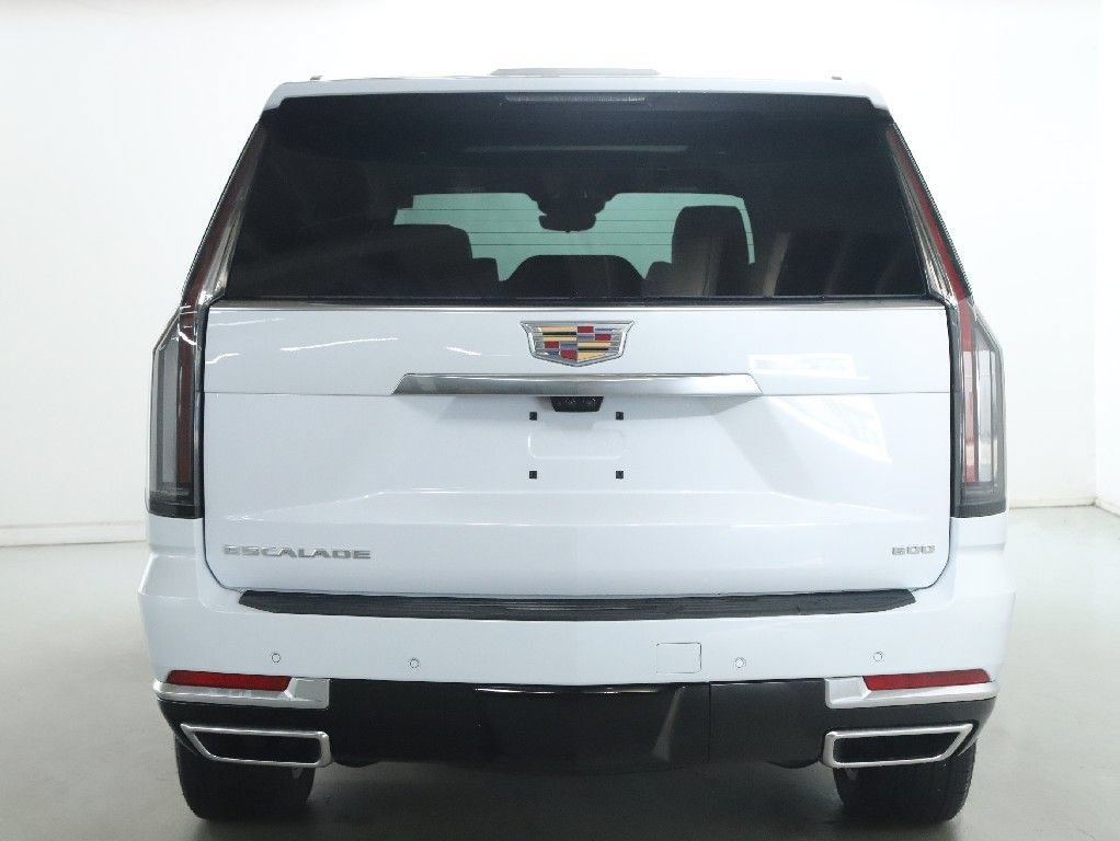 Used 2026 Cadillac Escalade Luxury w/ LPO, Floor Liner Package AWD/4WD image 48