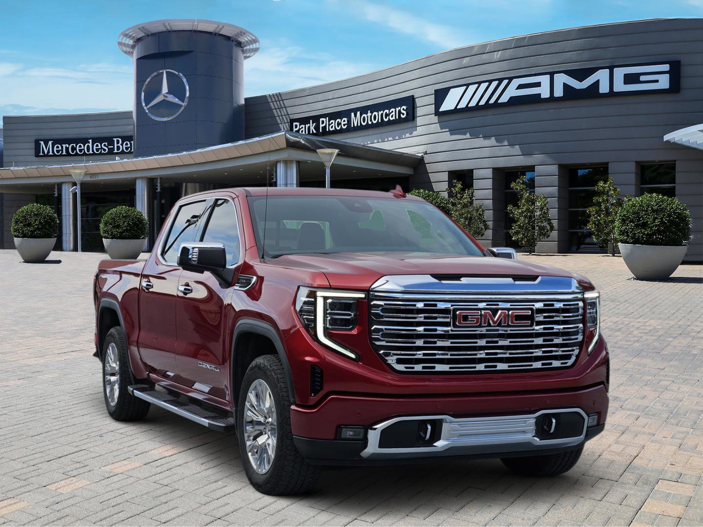 Used 2024 GMC Sierra 1500 Denali w/ Technology Package image 2