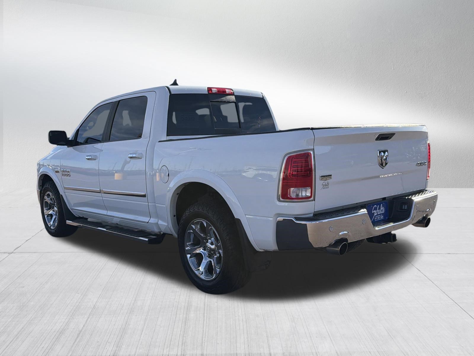 Used 2017 RAM 1500 Laramie w/ Convenience Group image 5