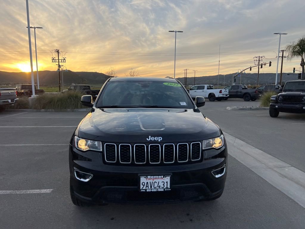 Used 2022 Jeep Grand Cherokee Laredo E image 3