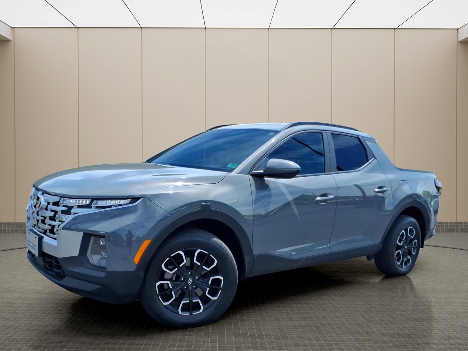 Used 2023 Hyundai Santa Cruz SEL Premium AWD/4WD image 2