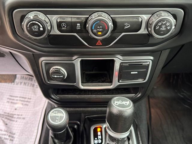 Used 2018 Jeep Wrangler Unlimited Sport AWD/4WD image 17