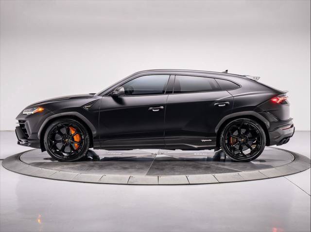 Used 2024 Lamborghini Urus Performante AWD/4WD image 2