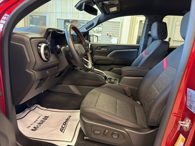 Used 2023 Chevrolet Colorado Z71 w/ Z71 Convenience Package 2 image 11