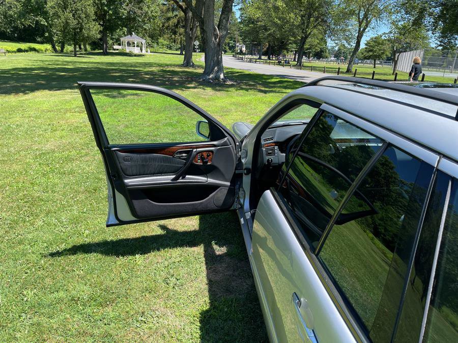 Used 2002 Mercedes-Benz E 320 4MATIC Wagon image 22