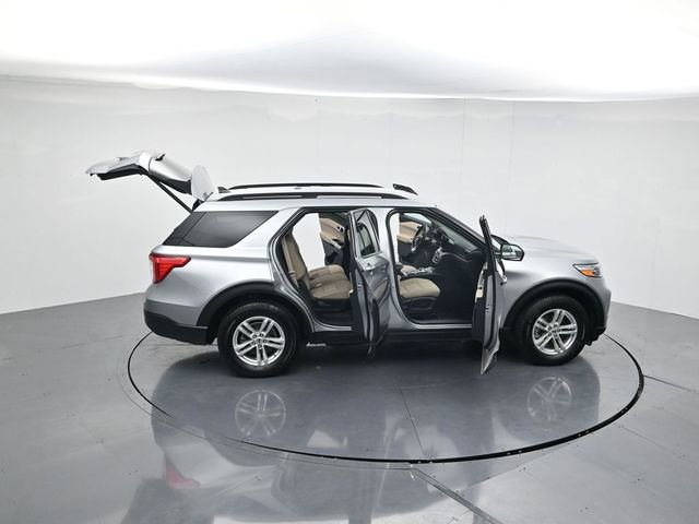 Used 2022 Ford Explorer XLT image 46