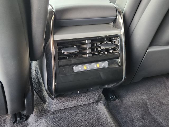 Used 2025 Land Rover Range Rover Sport SE image 29