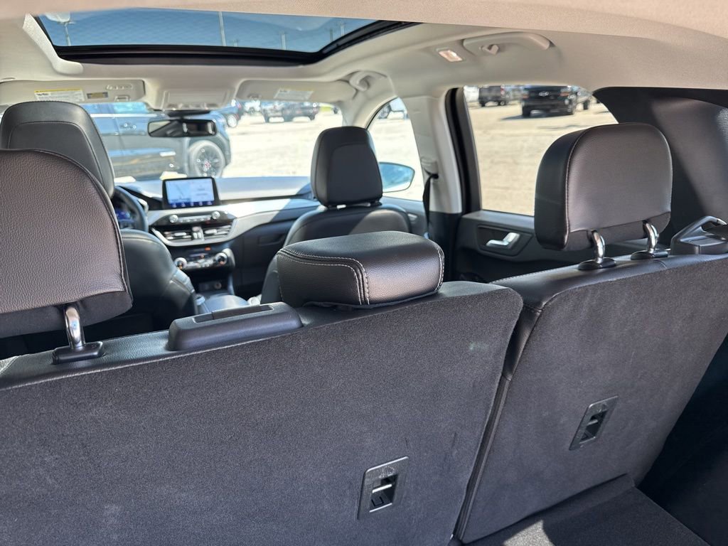 Used 2022 Ford Escape Titanium image 46