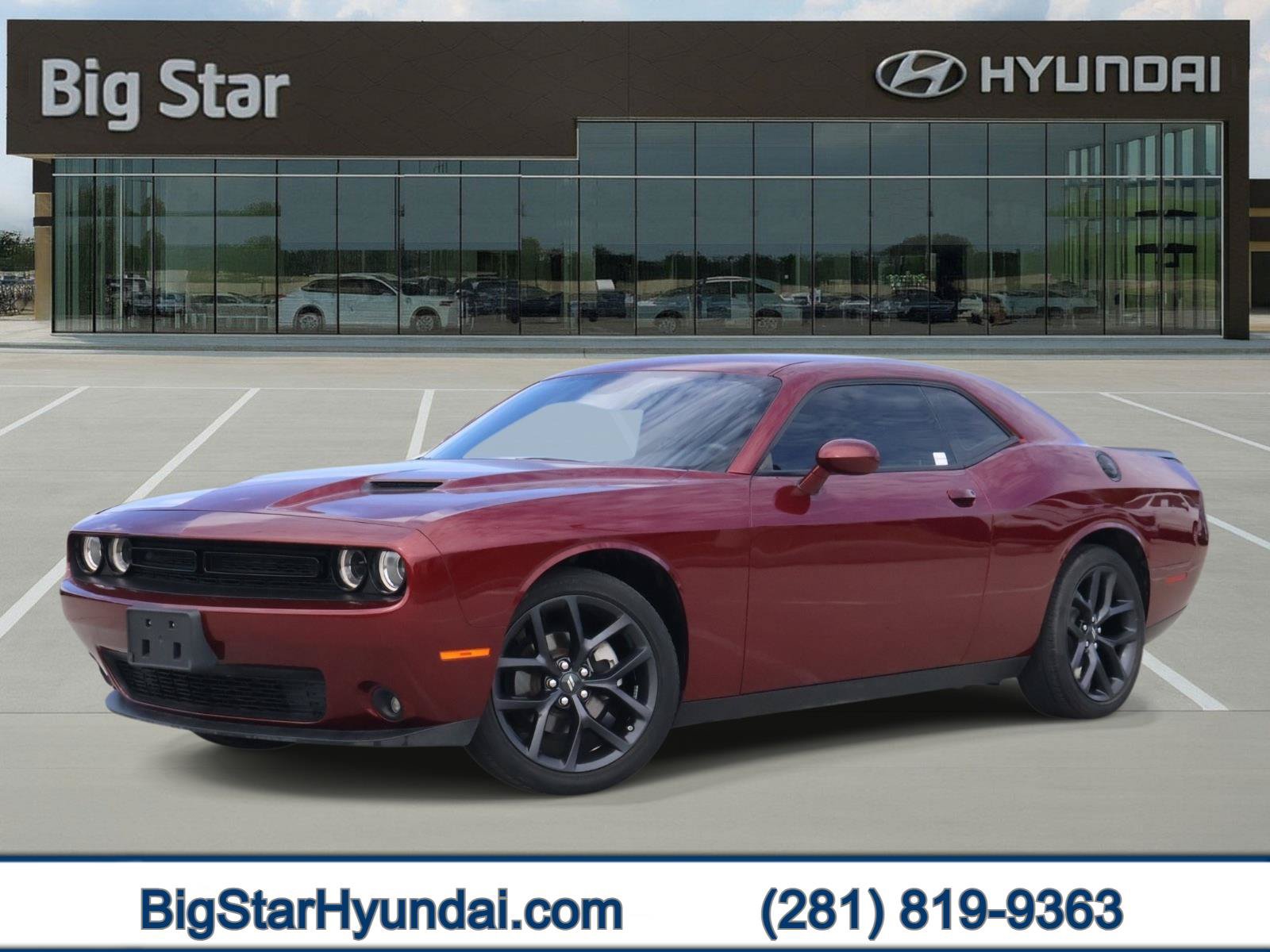 Used 2023 Dodge Challenger SXT w/ Blacktop Package RWD image 1