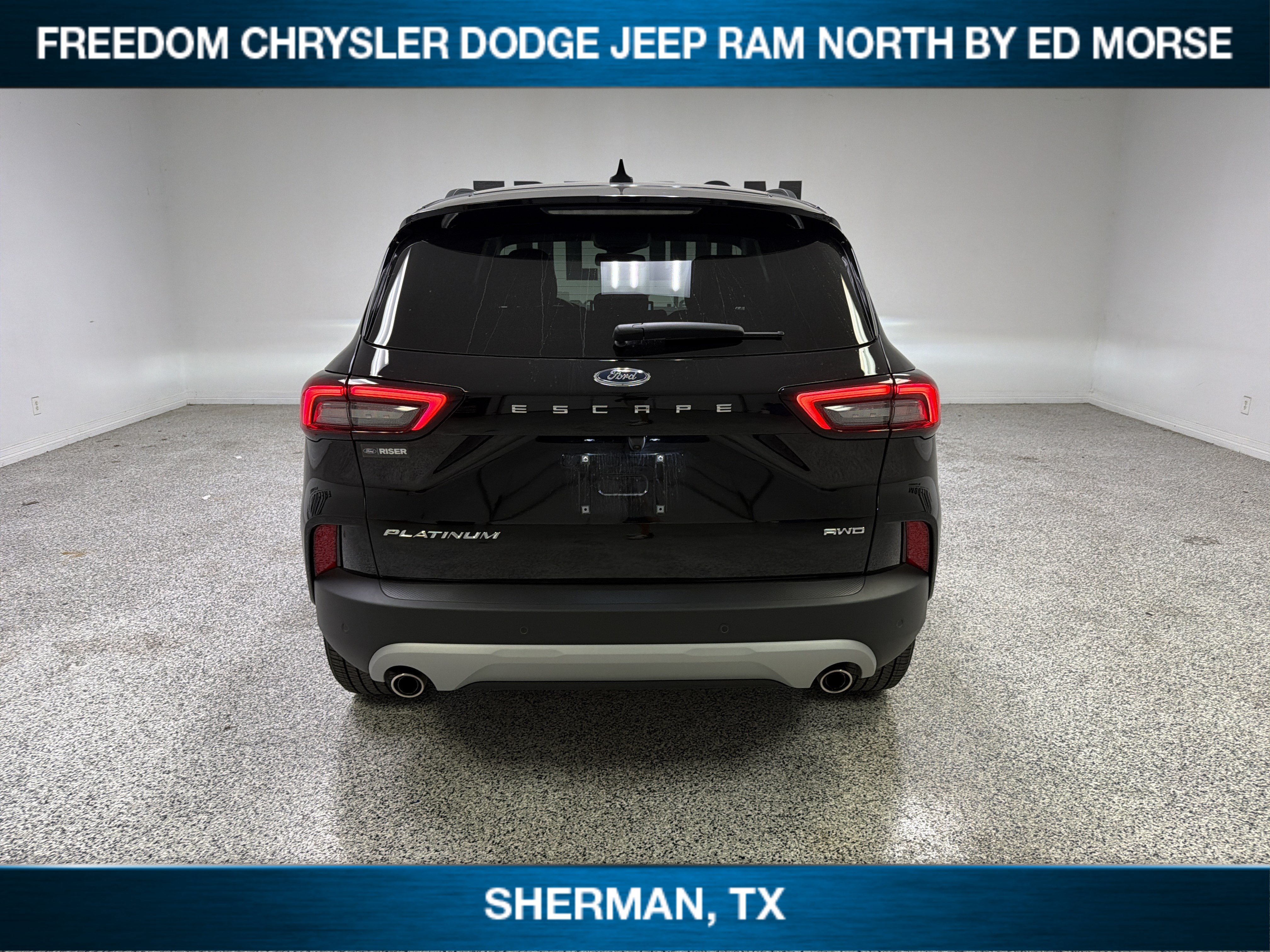 Used 2026 Ford Escape Platinum w/ Premium Technology Package AWD/4WD image 5