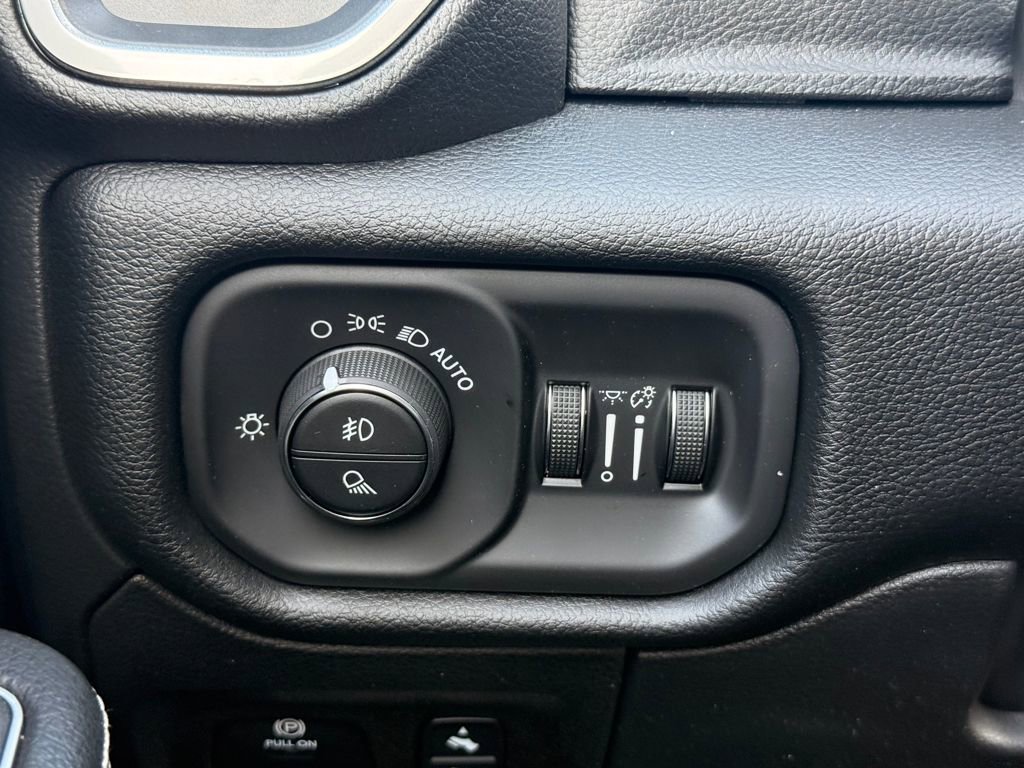 Used 2022 RAM 1500 Laramie image 31