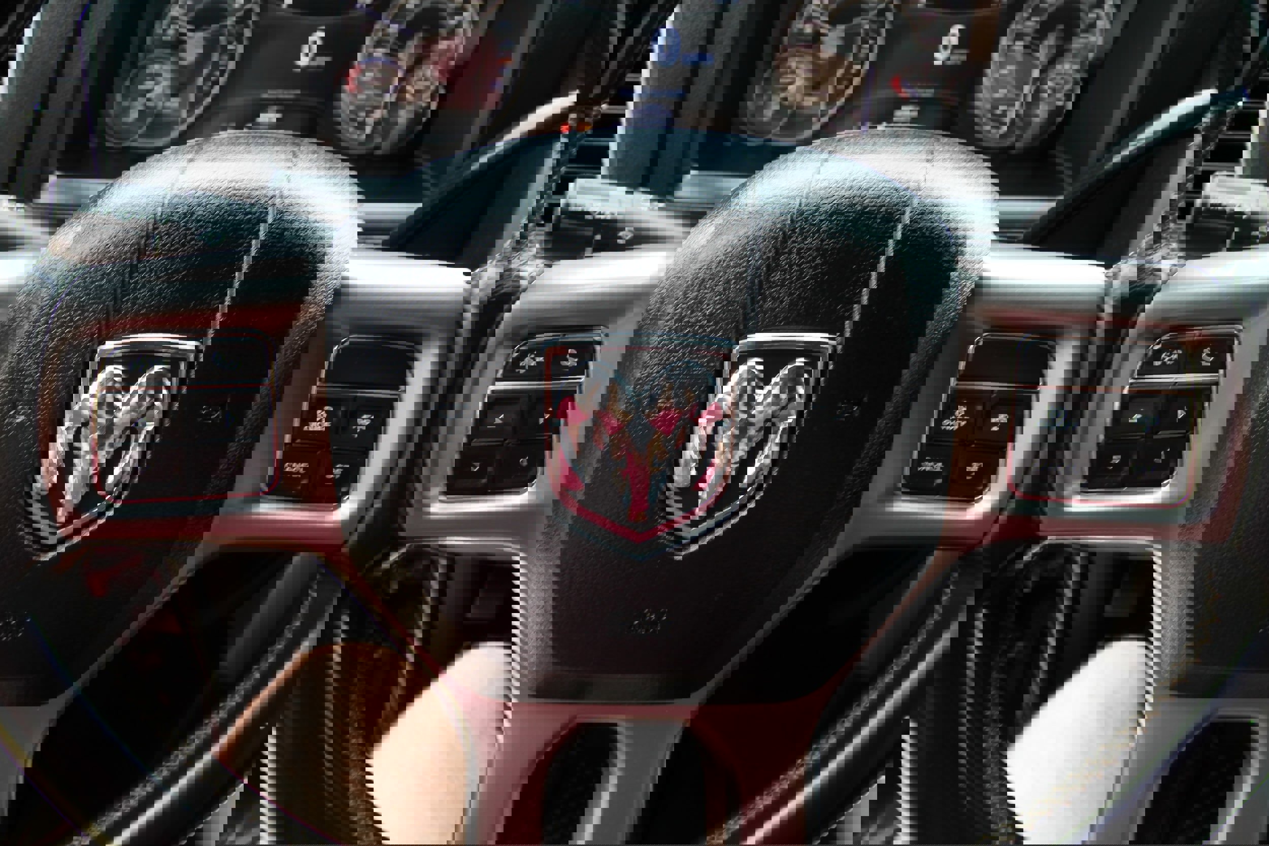 Used 2018 RAM 3500 Laramie Longhorn image 28