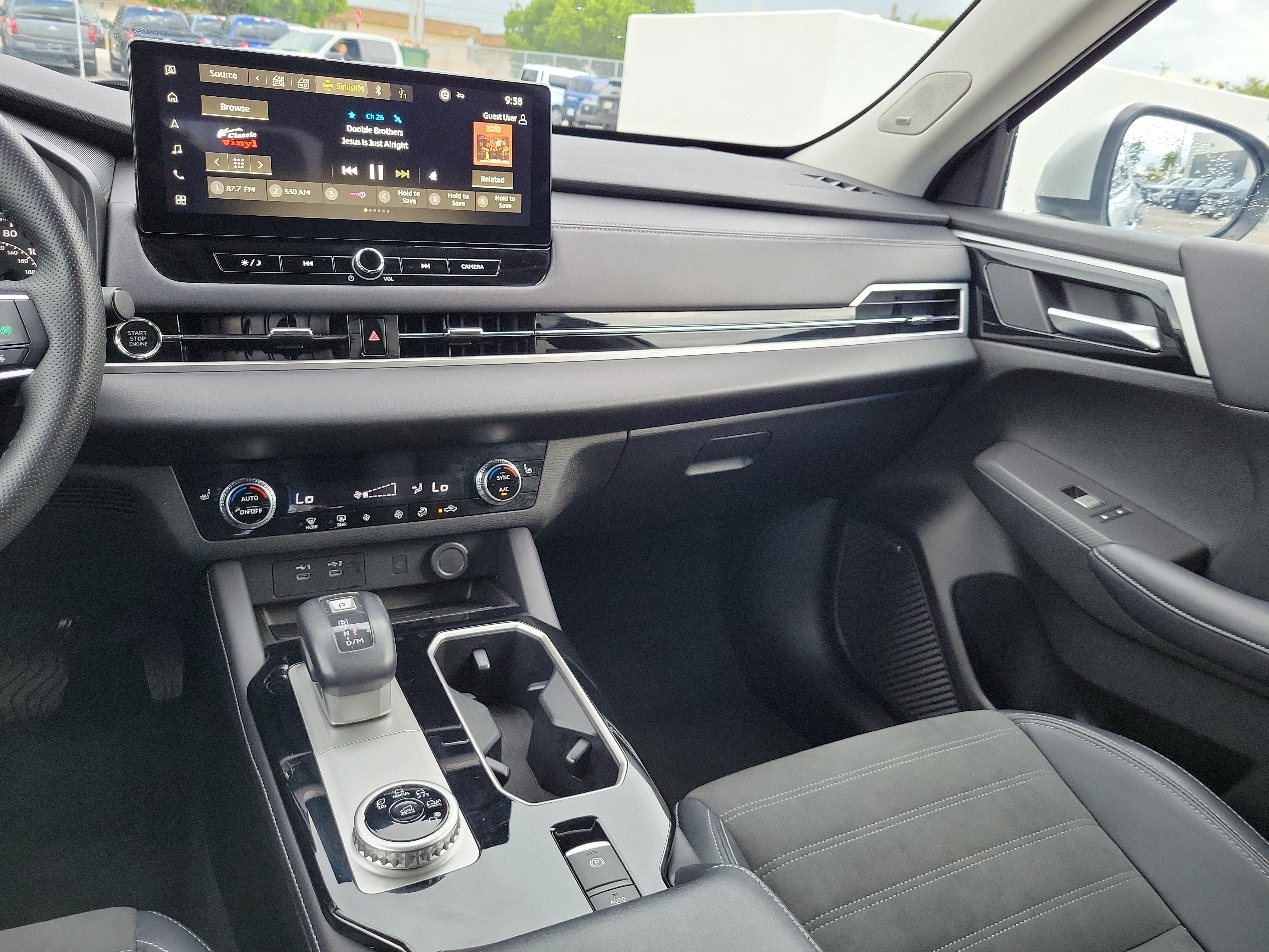 Used 2025 Mitsubishi Outlander SE FWD image 18