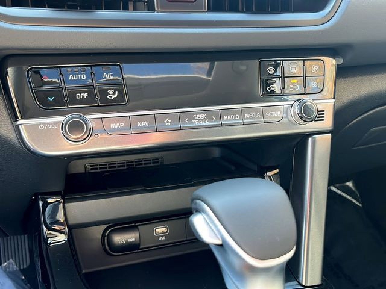 New 2026 Kia Seltos SX w/ SX Sunroof Package image 19