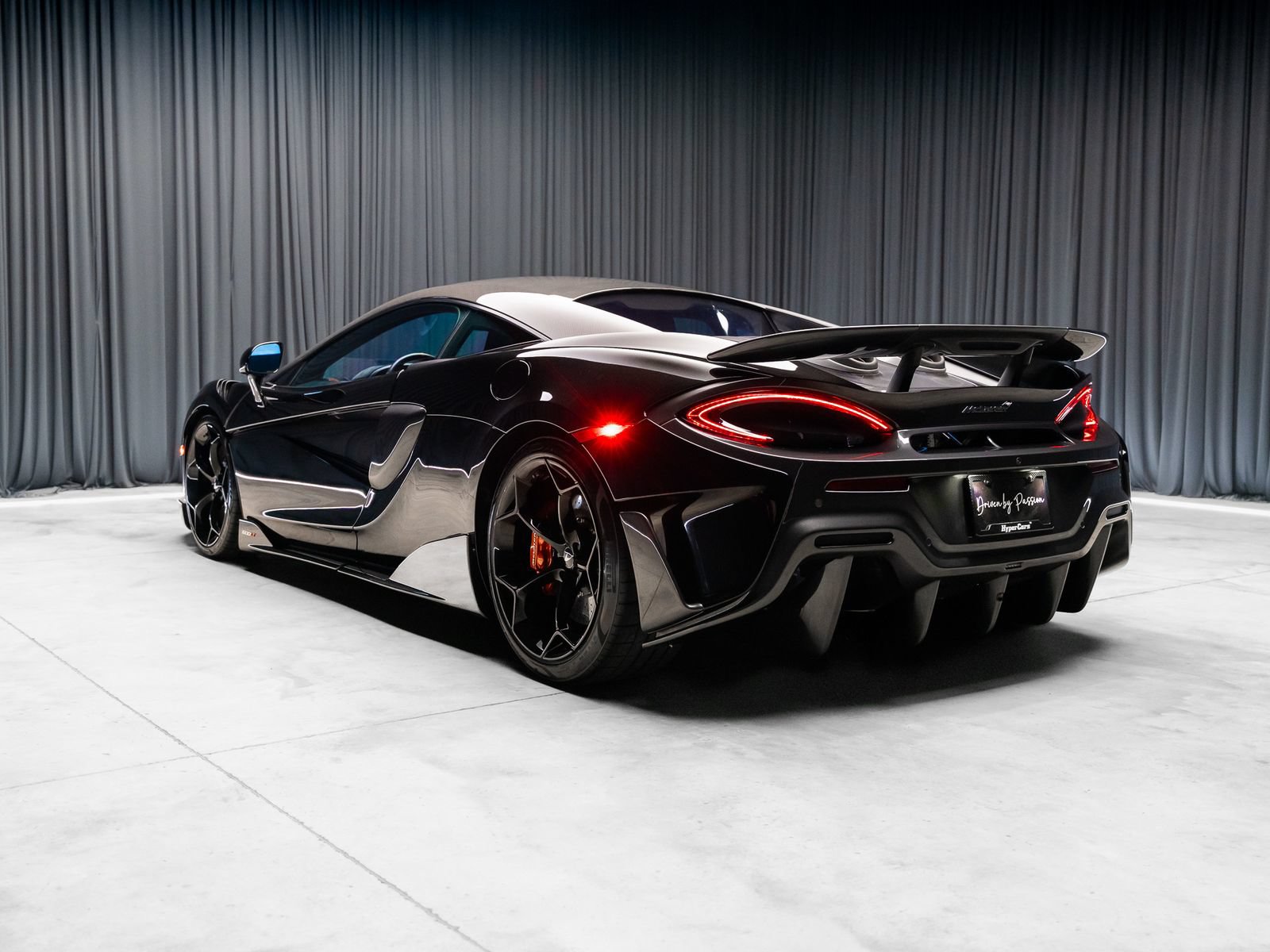 Used 2019 McLaren 600LT RWD image 36