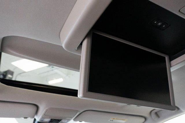 New 2026 Honda Odyssey Touring image 4