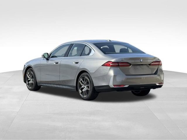 Certified 2026 BMW 530i xDrive image 4