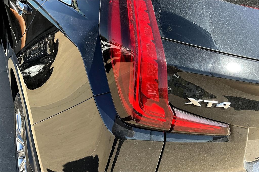 Used 2021 Cadillac XT4 Premium Luxury image 37