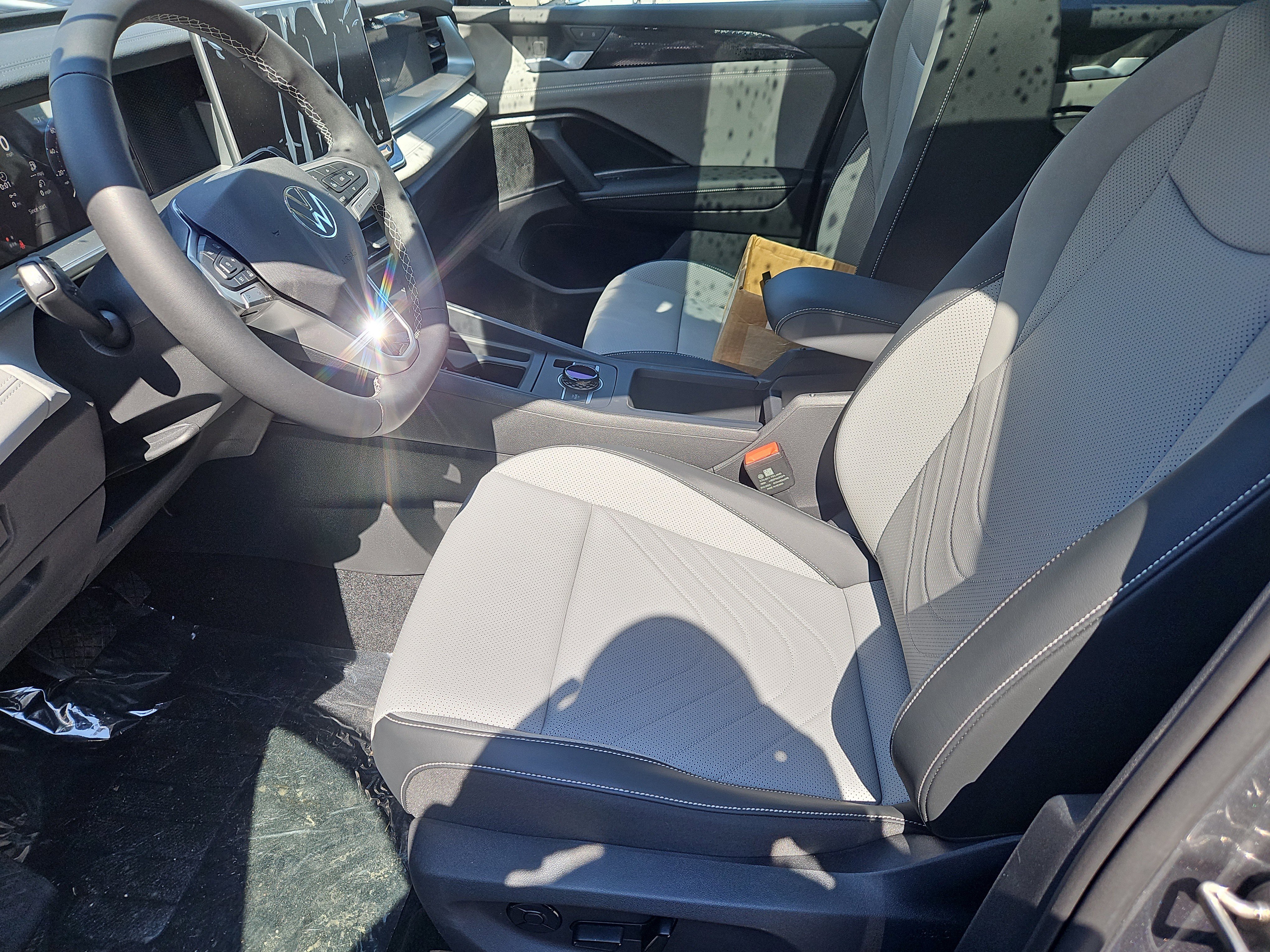 New 2026 Volkswagen Tiguan SE image 5