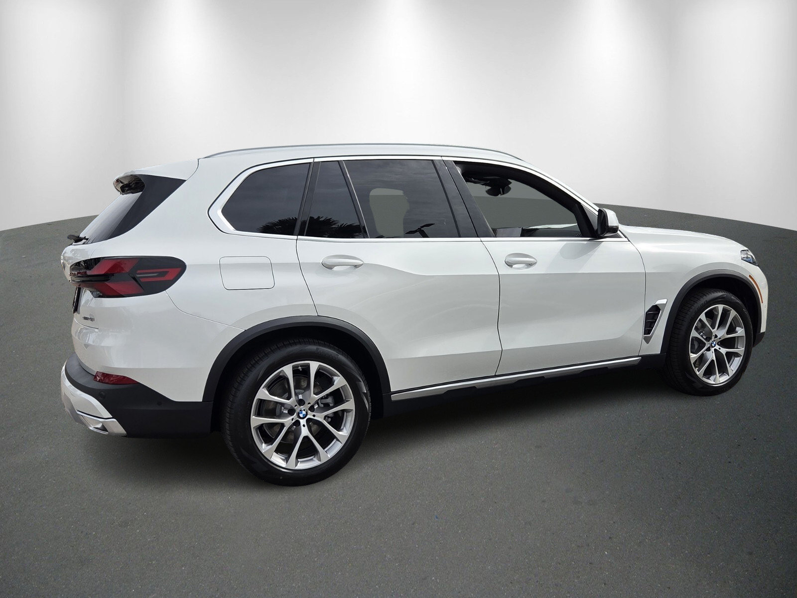 Used 2026 BMW X5 sDrive40i RWD image 7