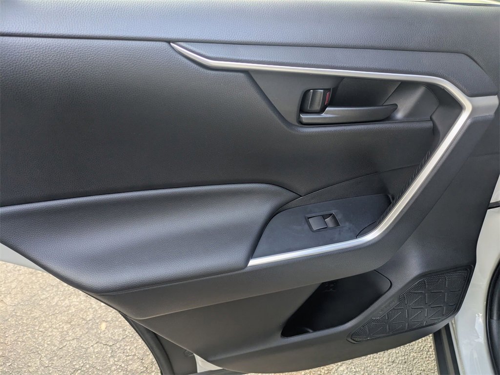 Used 2025 Toyota RAV4 LE image 26
