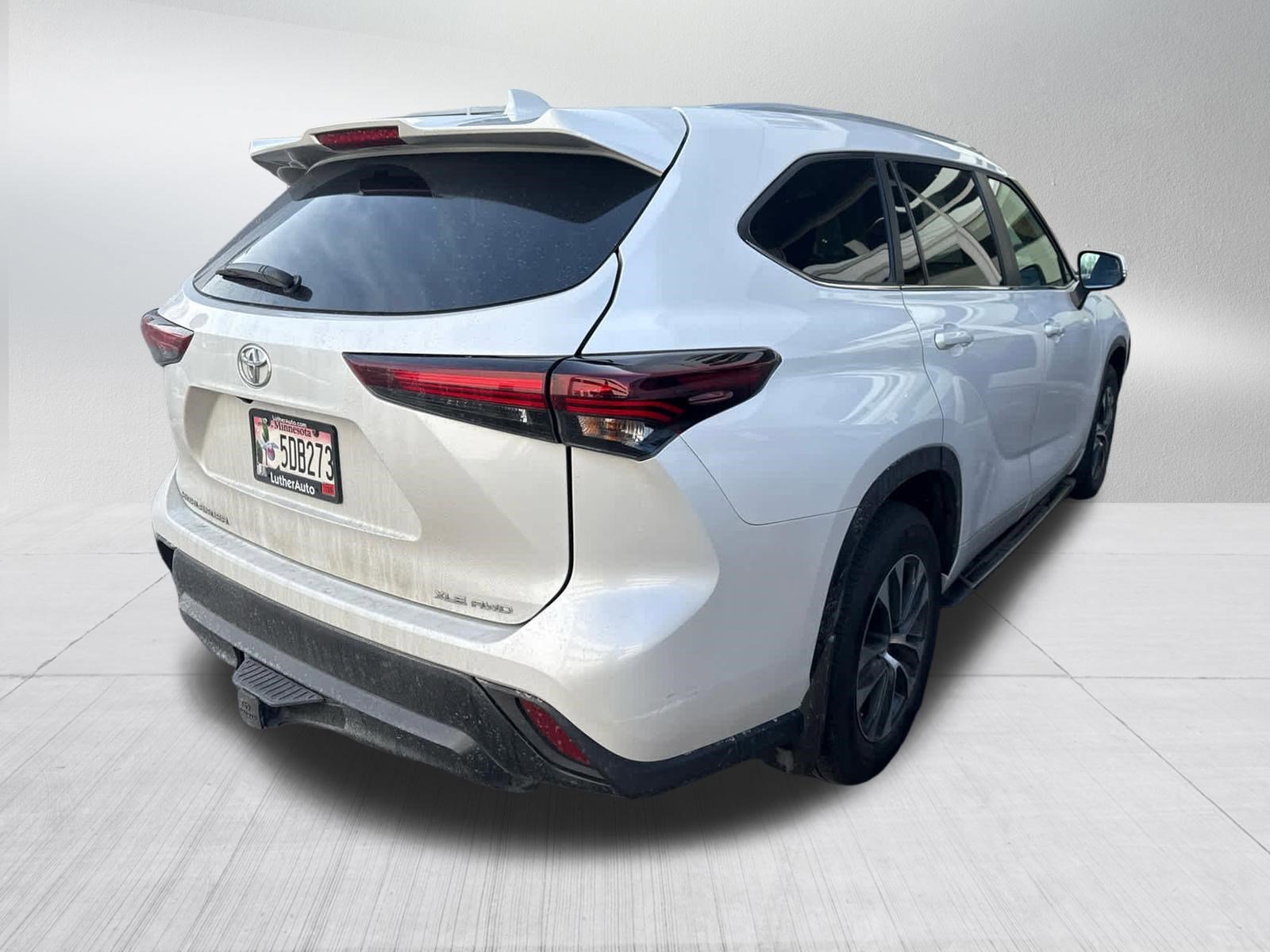 Certified 2024 Toyota Highlander XLE video 2