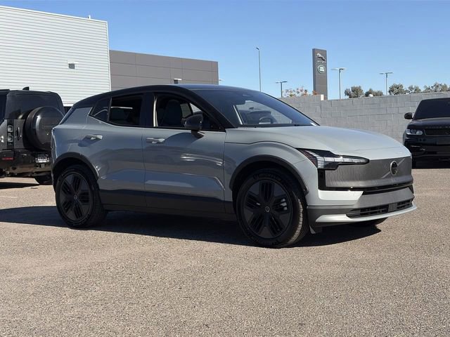 Used 2026 Volvo EX30 Cross Country Ultra w/ Protection Package Premier image 4