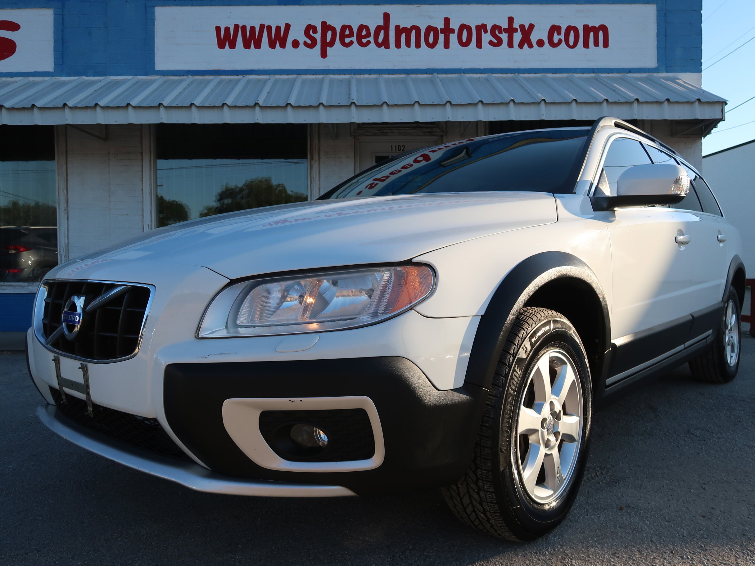 Used 2011 Volvo XC70 3.2 image 5