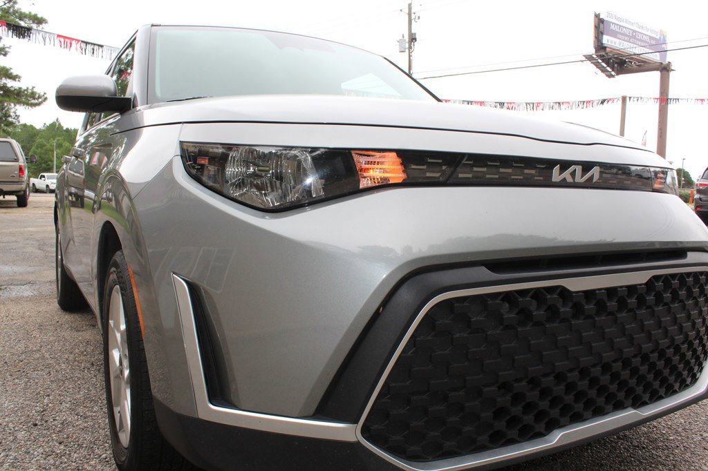 Used 2024 Kia Soul LX w/ Option Group 015 image 2