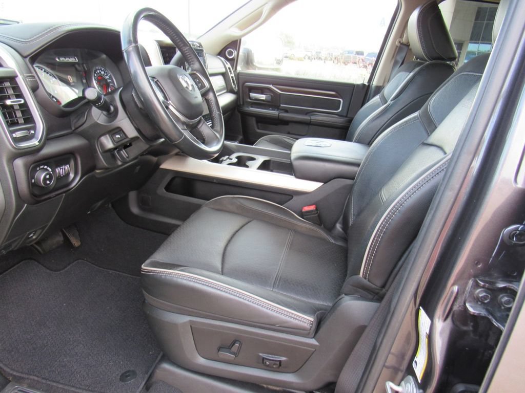Used 2022 RAM 3500 Laramie AWD/4WD image 15