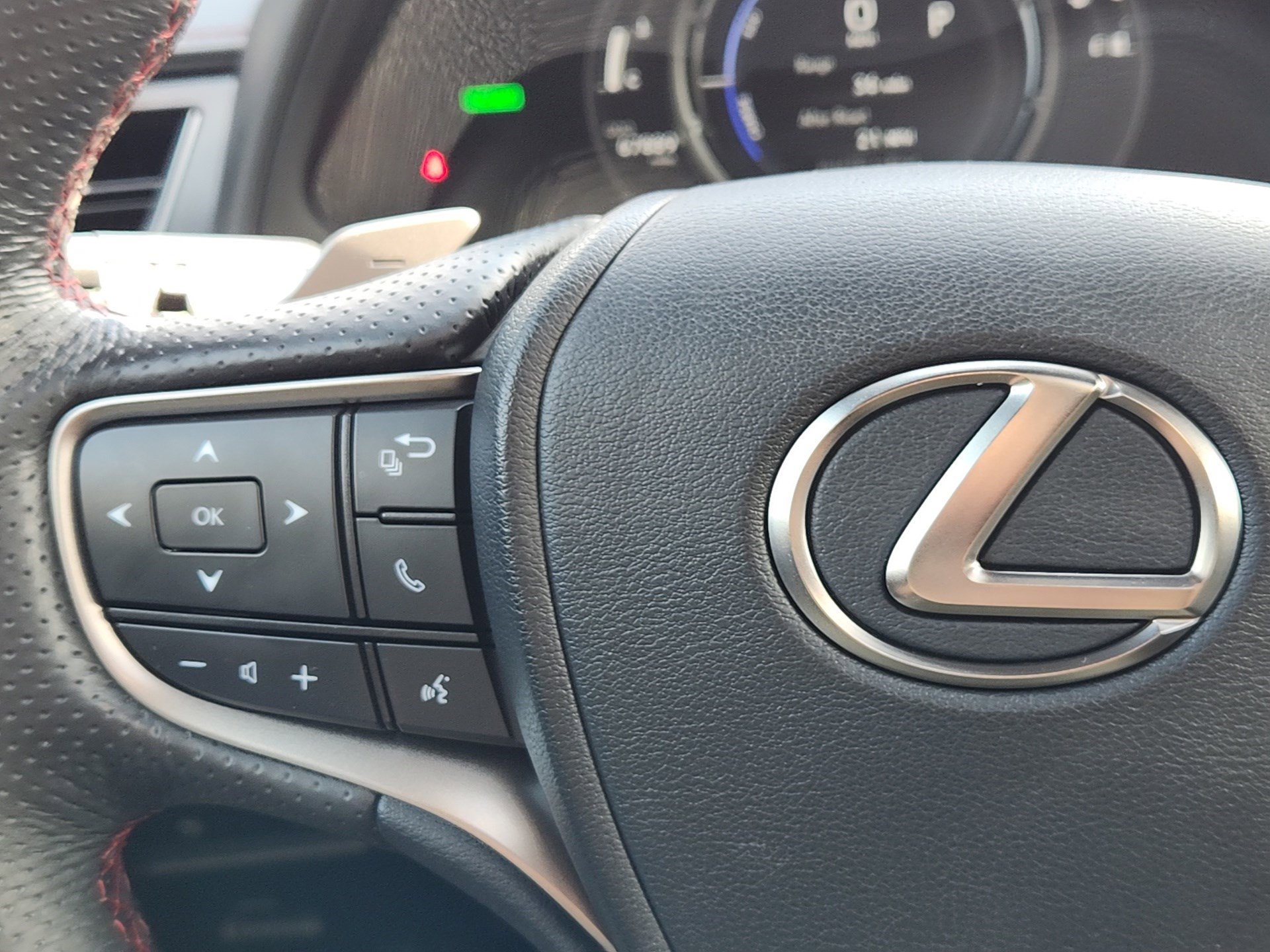 Used 2019 Lexus UX 250h F Sport image 19