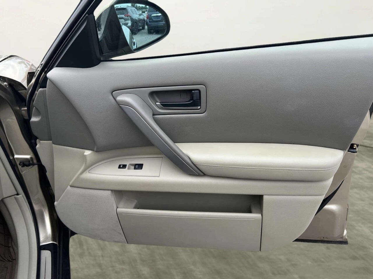 Used 2003 INFINITI FX45 AWD w/ Technology Pkg image 8
