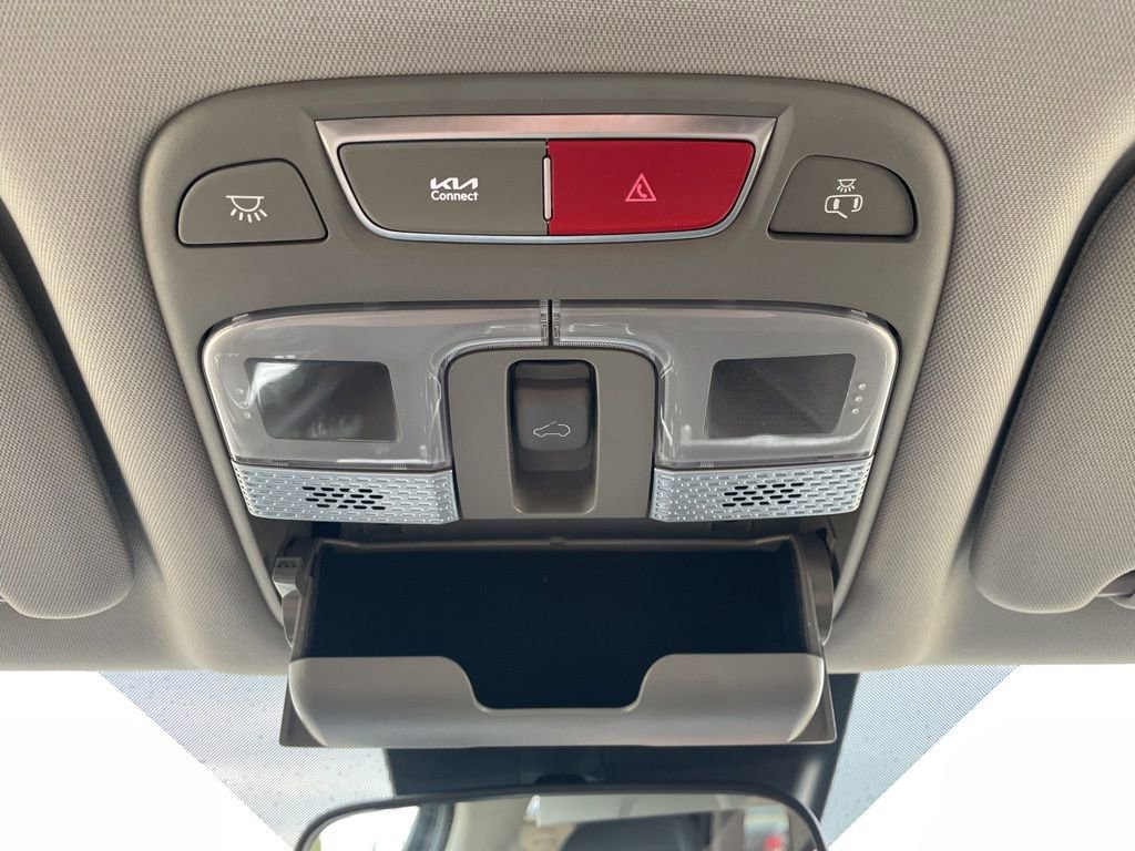 Used 2025 Kia Telluride S image 20