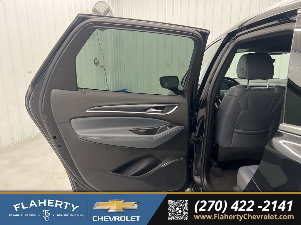 Used 2024 Buick Enclave Premium image 10