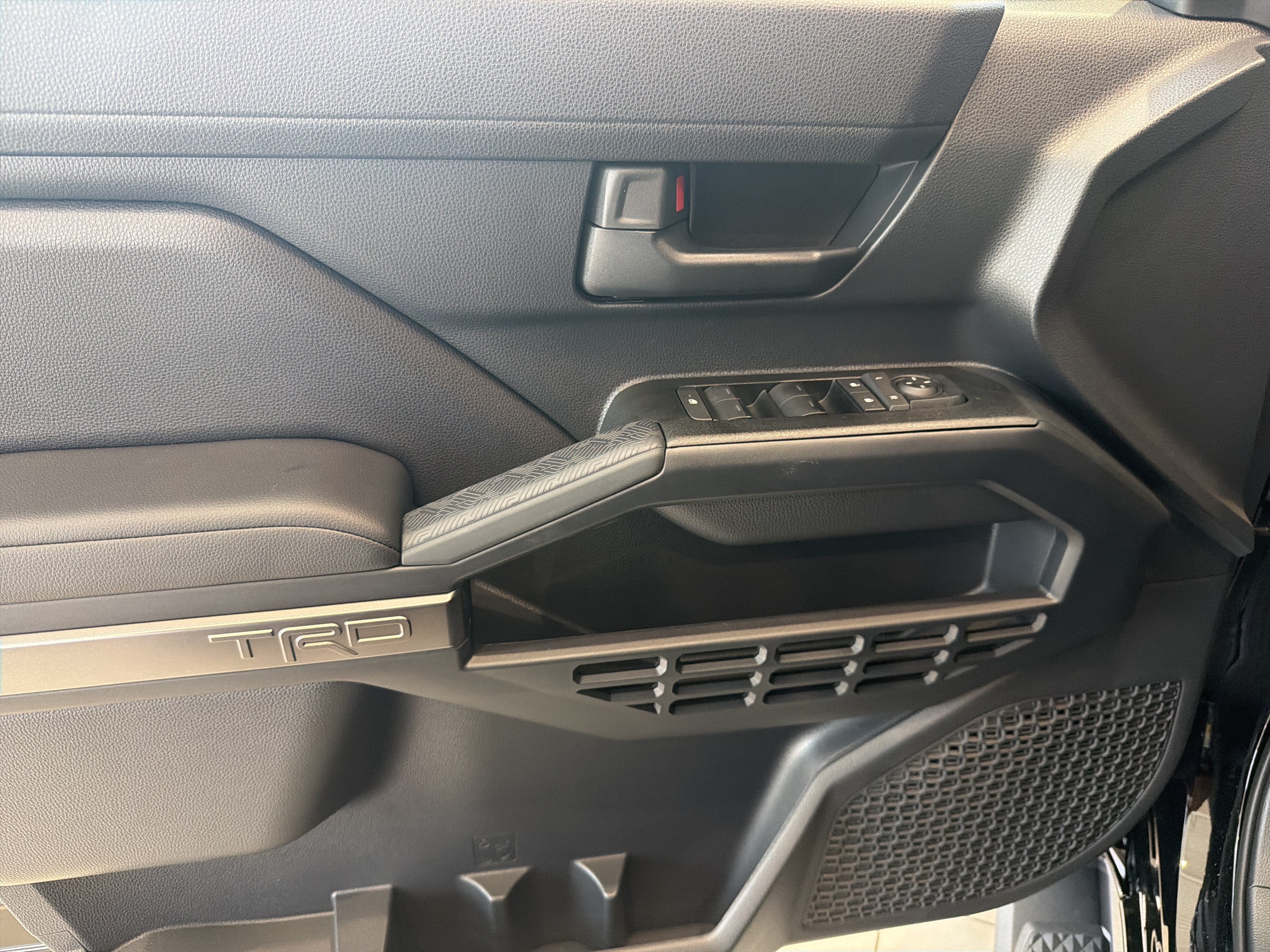 New 2026 Toyota 4Runner TRD Sport AWD/4WD image 8