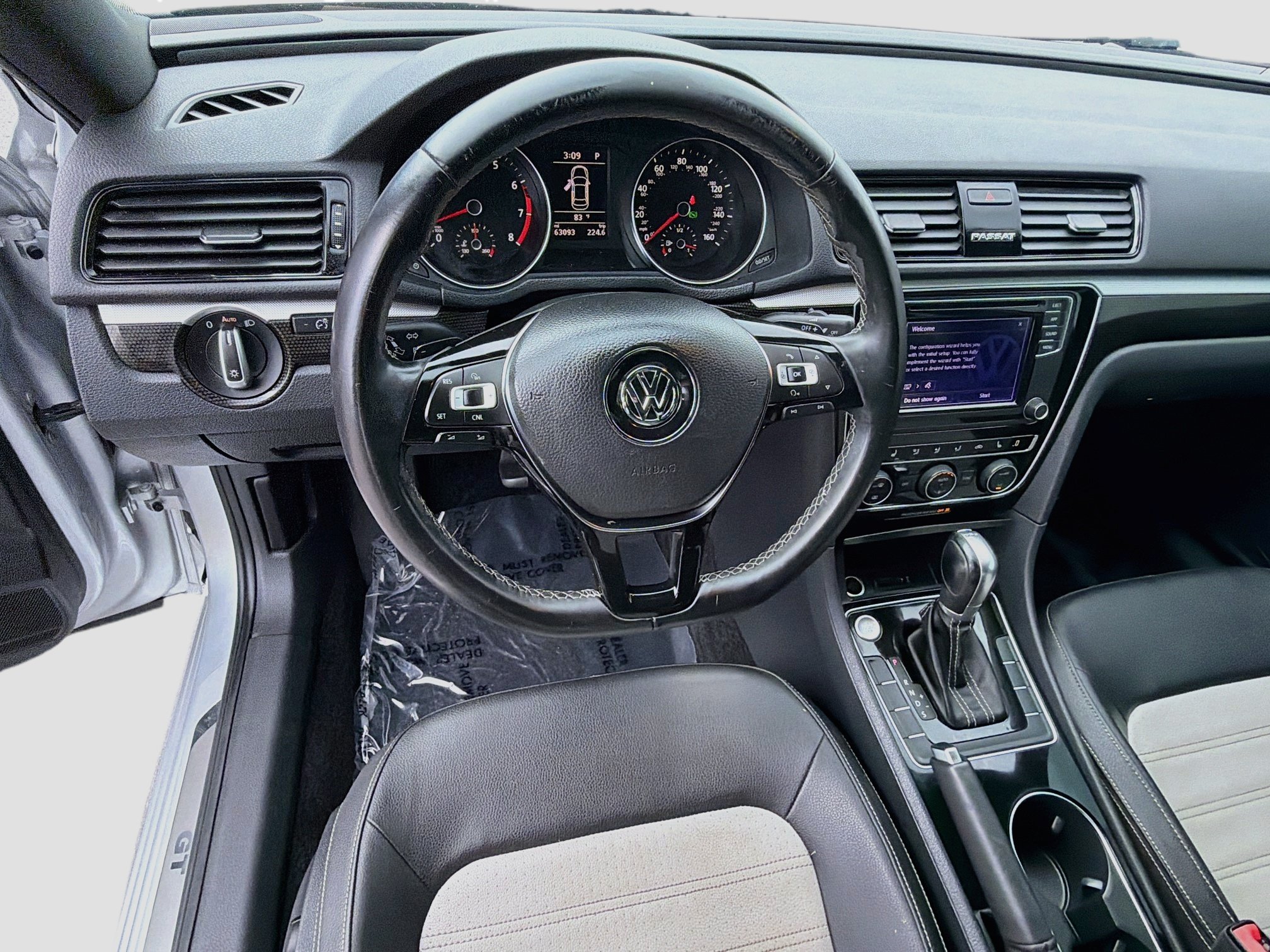 Used 2018 Volkswagen Passat GT FWD image 37