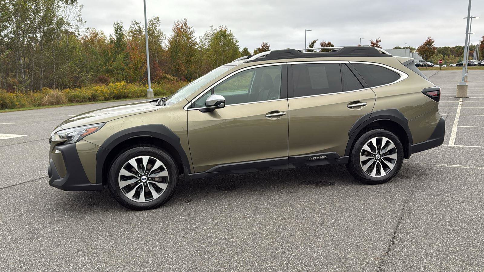 Used 2023 Subaru Outback Touring image 12