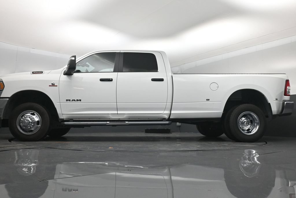 Used 2024 RAM 3500 Big Horn AWD/4WD image 15