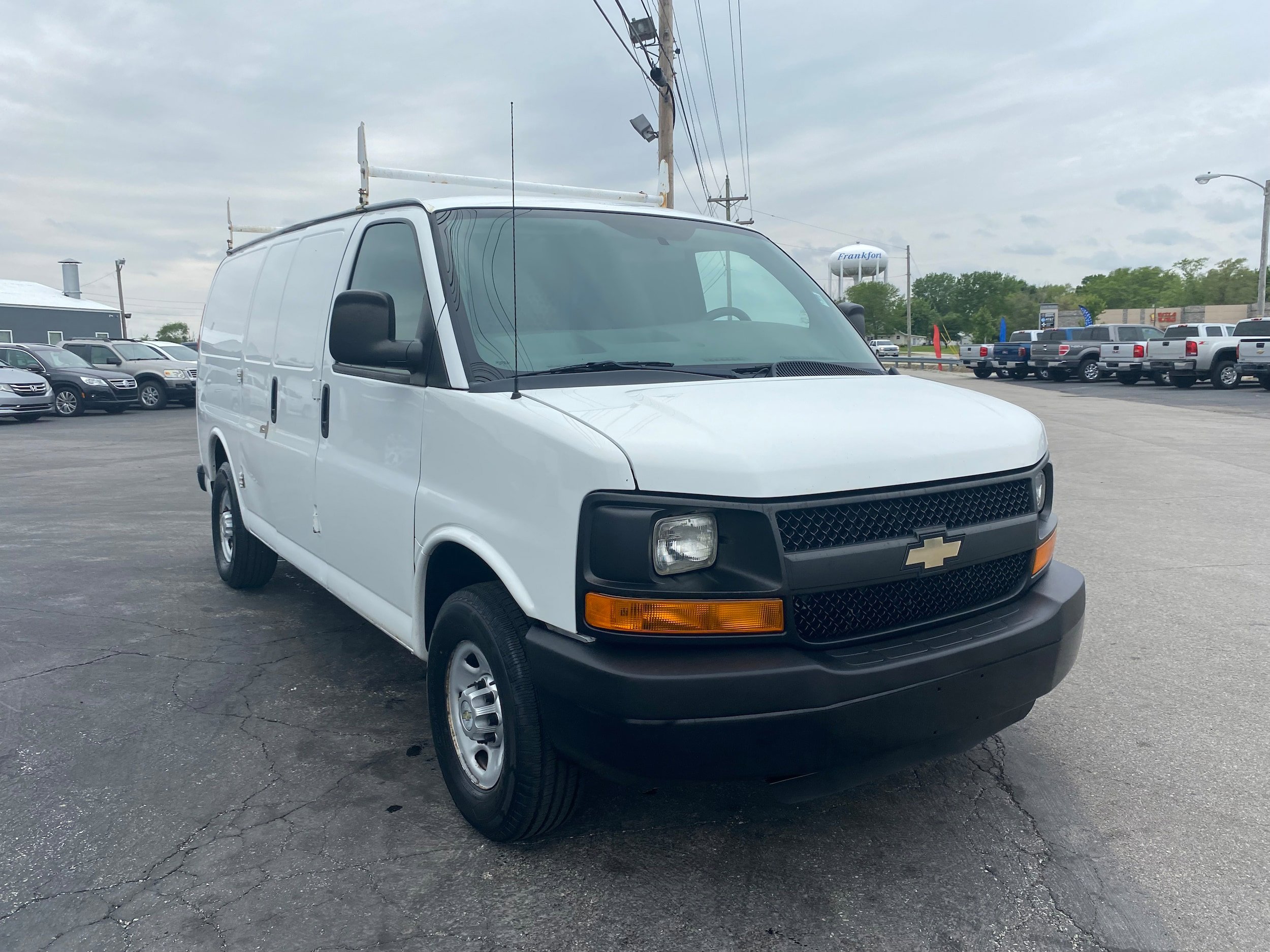 Used 2013 Chevrolet Express 2500 RWD image 3