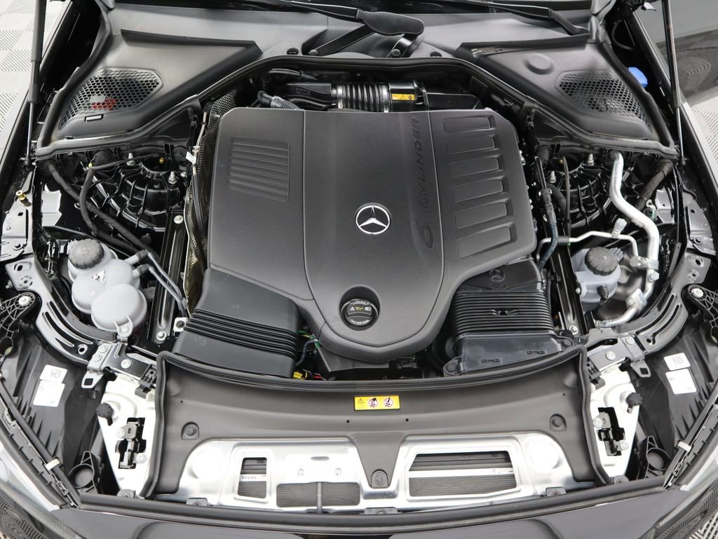 Used 2025 Mercedes-Benz E 450 4MATIC All-Terrain Wagon image 31